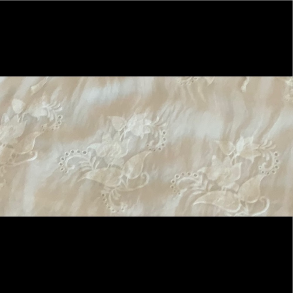 Elegant White Ruffled Women's TUNIC TOP - Picture 3 of 5